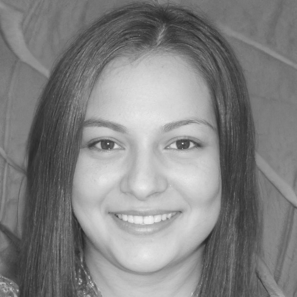 Directora de Análisis Financiero